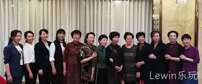 汪月霞率“六连”老战士来❀Lewin乐玩❈参观指导 汪月霞率“六连”老战士来✯Lewin乐玩✧参观指导